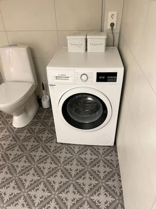 Lofoten - New Apartment, Close To Airport. ليكنيز المظهر الخارجي الصورة